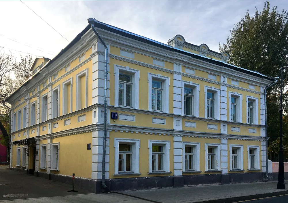 1-й Кадашёвский переулок 10 c1