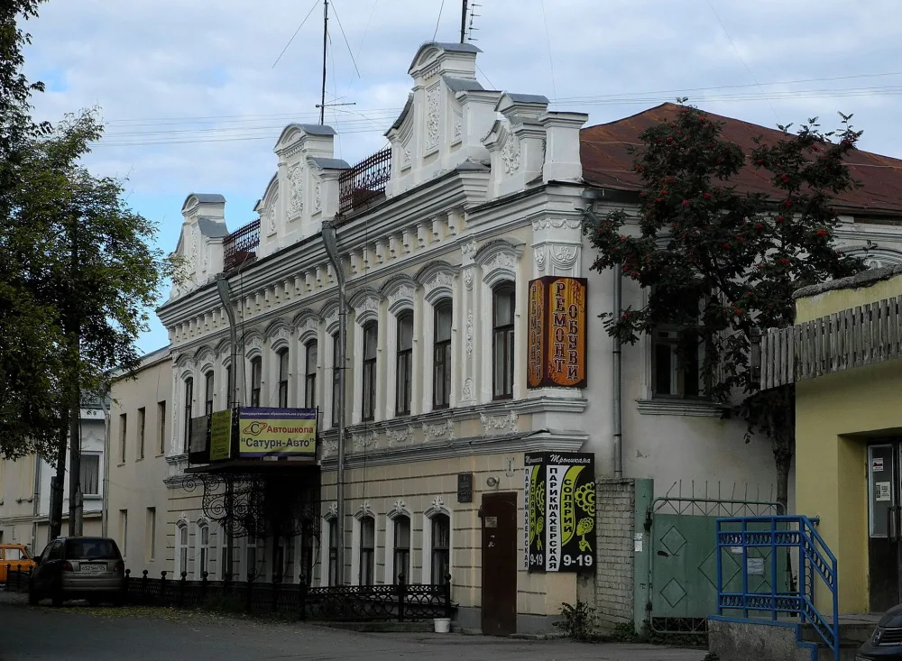 Жилой дом золотопромышленника (купеческий клуб золотопромышленников) (Миасс)