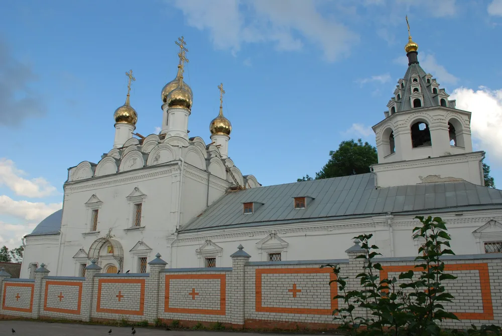 Храм Введения Пресвятой Богородицы (Петропавловский монастырь, Брянск)