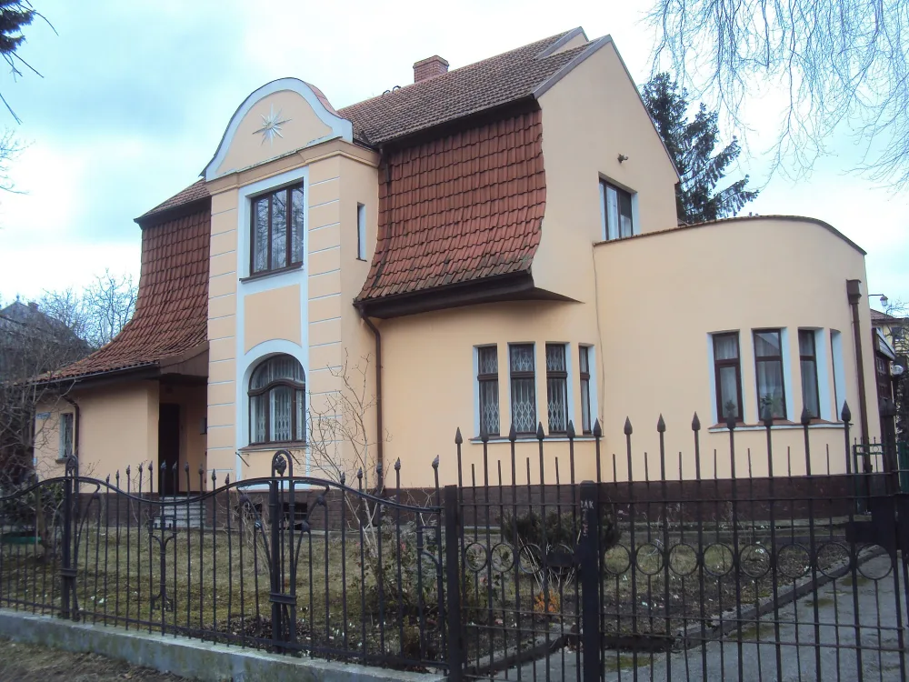 Улица Кутузова 5