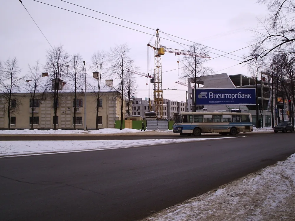 Октябрьская площадь
