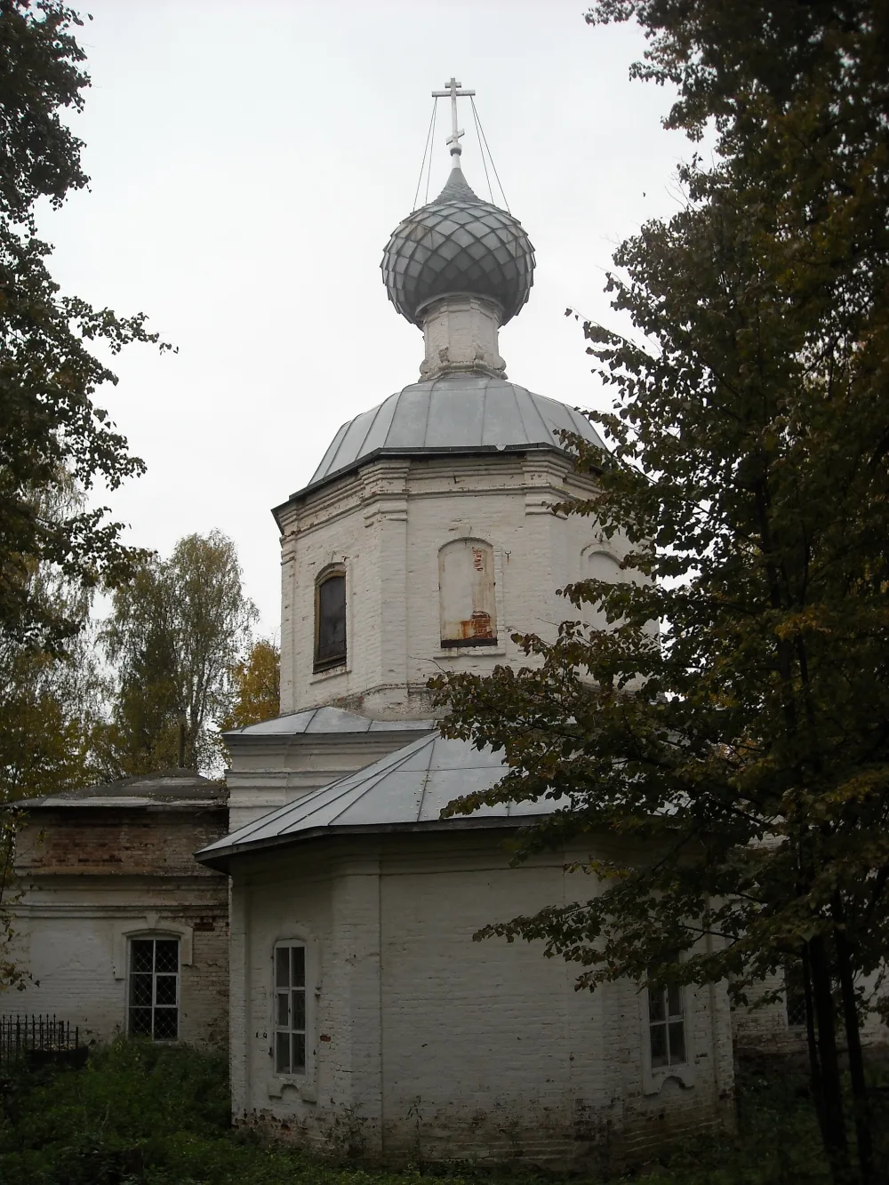 Церковь Троицы с колокольней