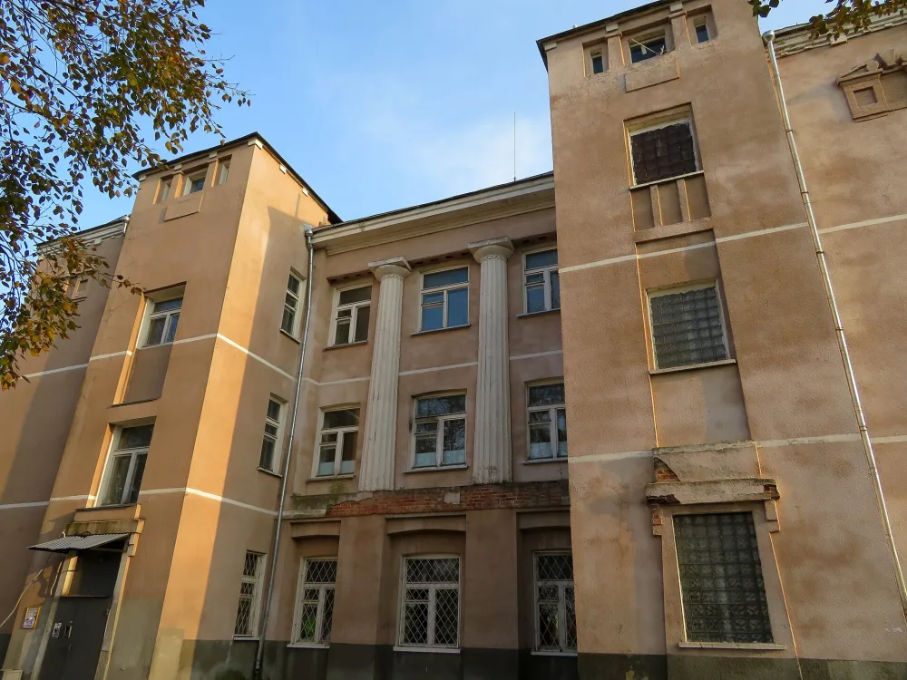 Дом-коммуна при фабрике «Пролетарий» треста Моссукно (Пролетарский)