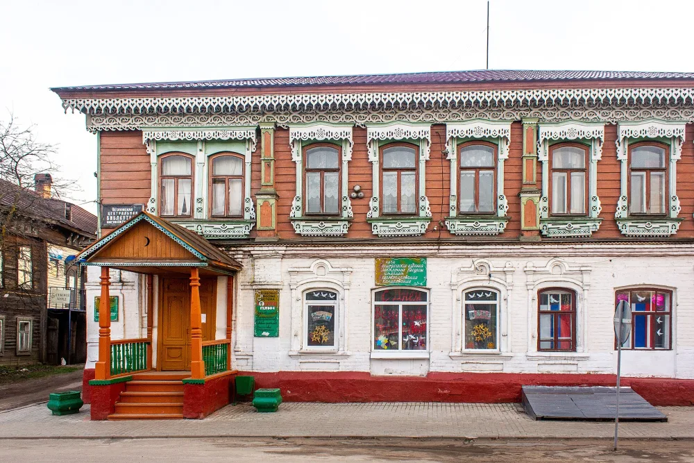 Жилой дом с торговыми помещениями (Ветлуга)