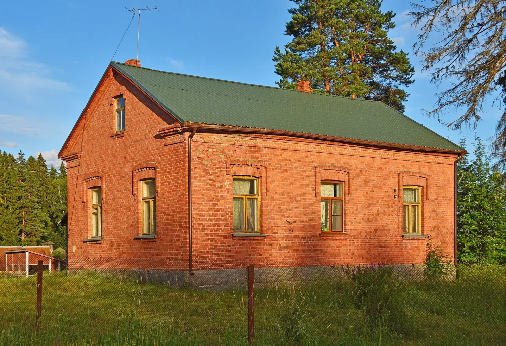 Каменный жилой дом (Лесогорский)