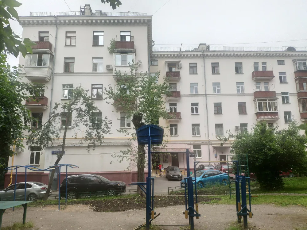 Улица Коминтерна 11