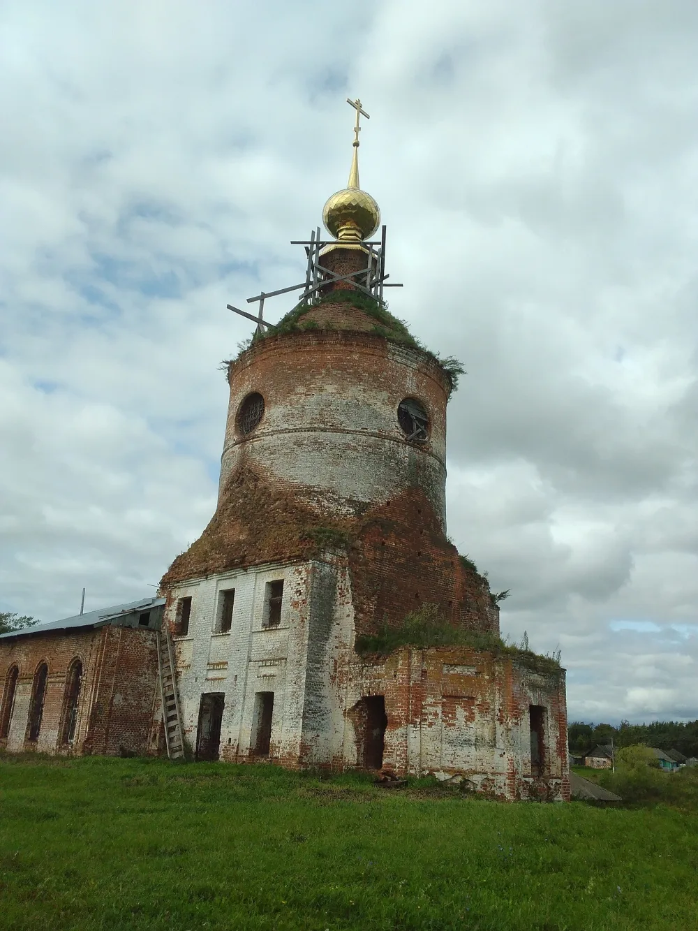 Церковь Димитрия Солунского (Непотягово)