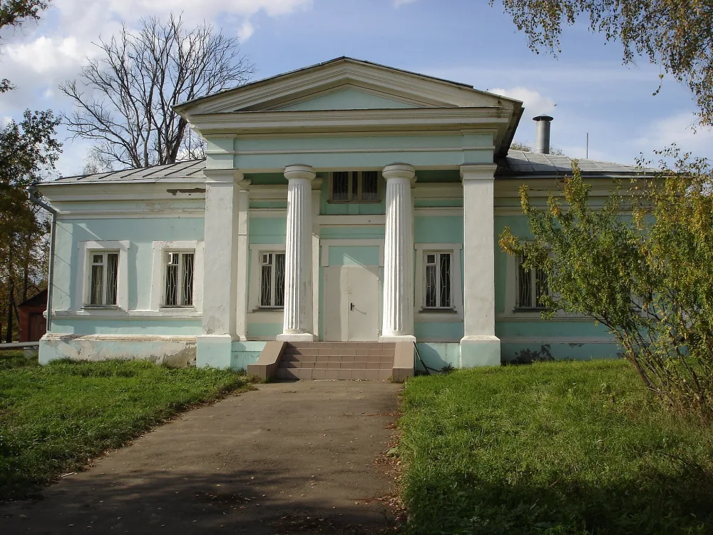 Флигель (Изварино)