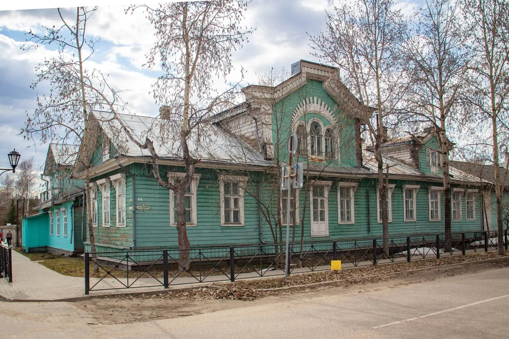 Жилой дом управляющего Вельским удельным округом Р.Ф. Астафьева (Вельск)