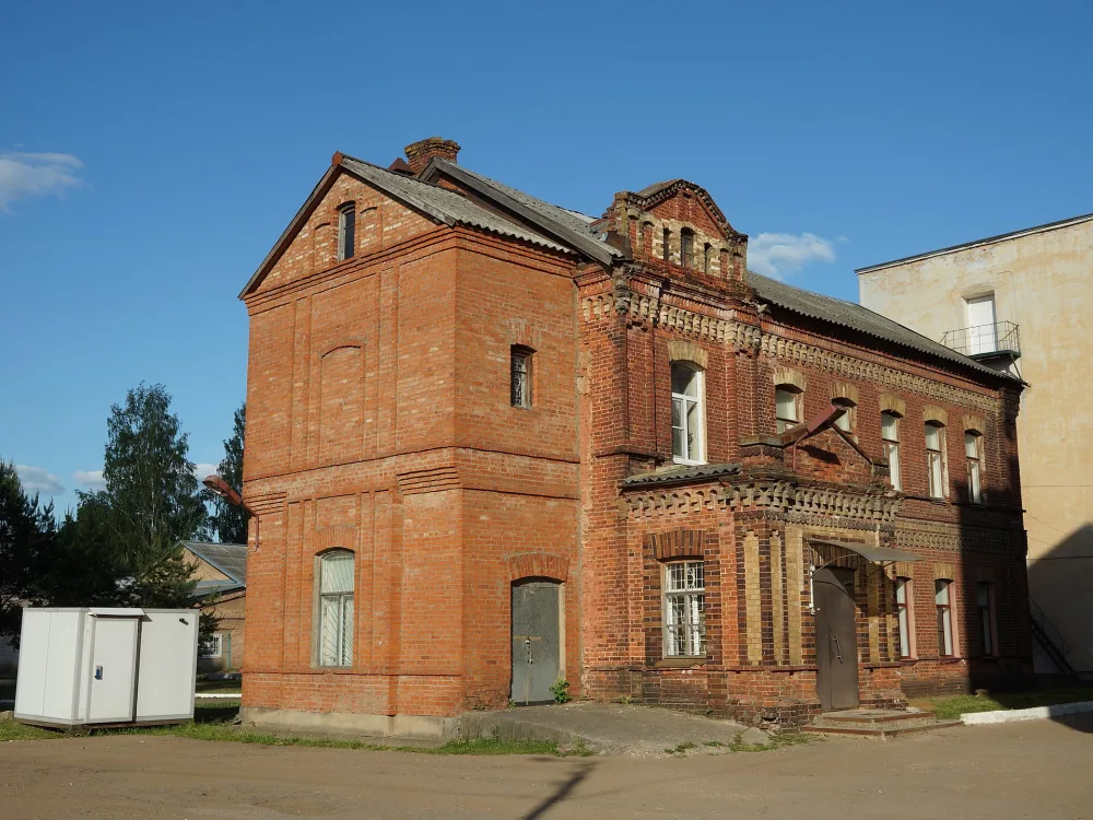Жилой дом (Боровичи)