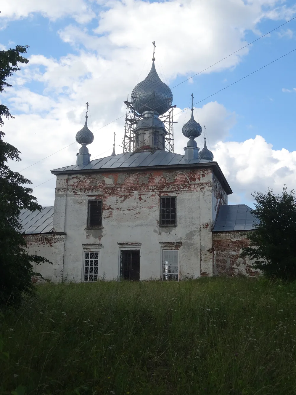 Успенская церковь с живописью (Порздни)