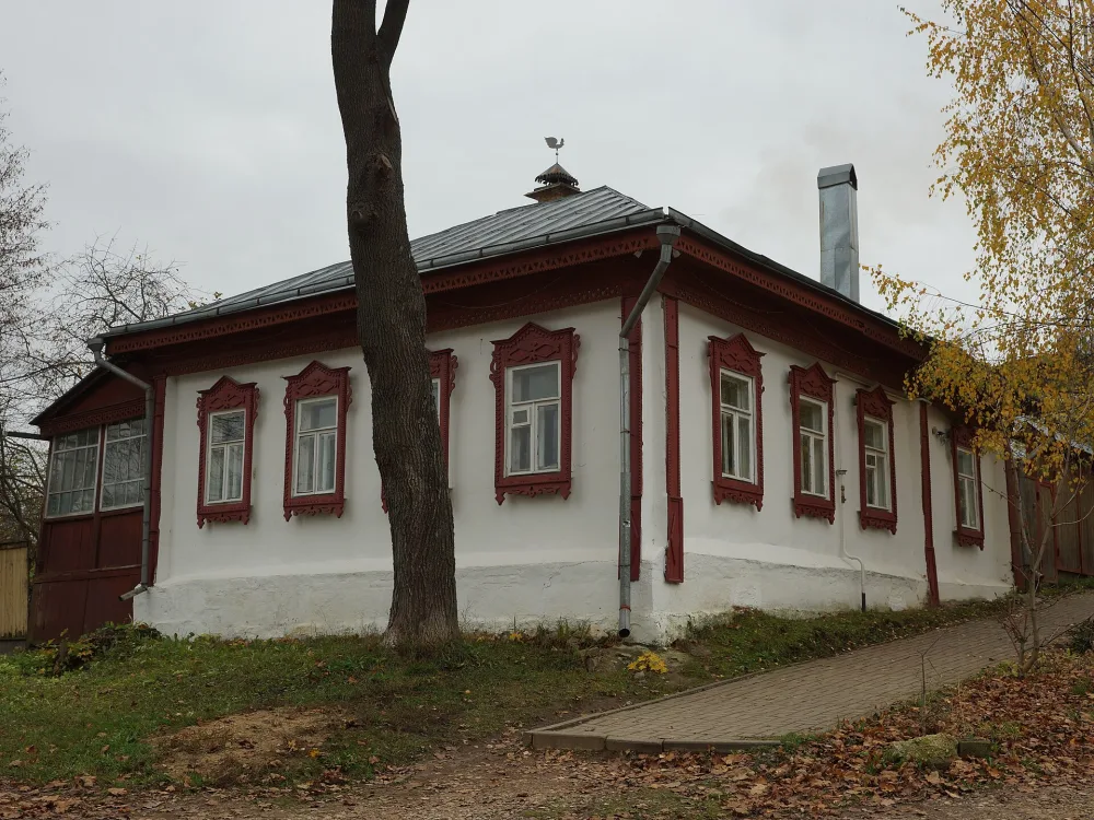 Дом, в котором в 1958 г. жил художник М.П. Крымов (Таруса)