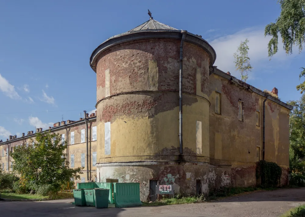 Казарма Первого учебного морского экипажа (Кронштадт)