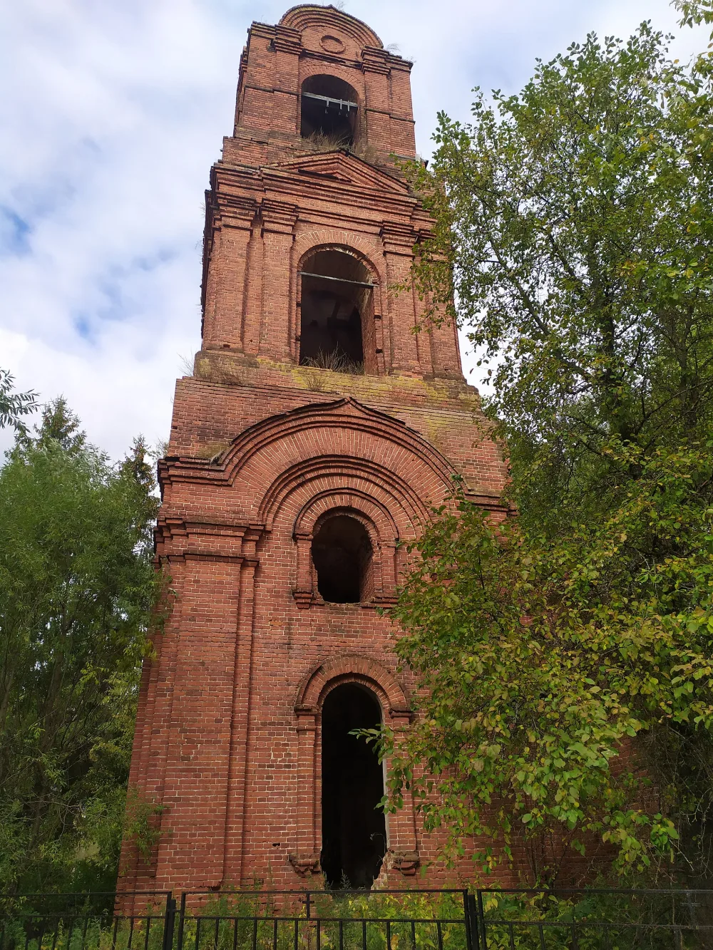 Колокольня Никольской церкви (Медведиха)