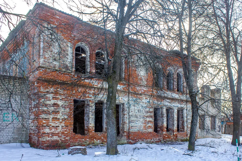Кирпичное здание (Горбатов)