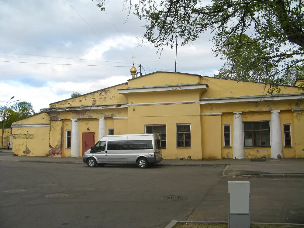 Санкт-Петербургские ворота с гауптвахтой (Кронштадт)