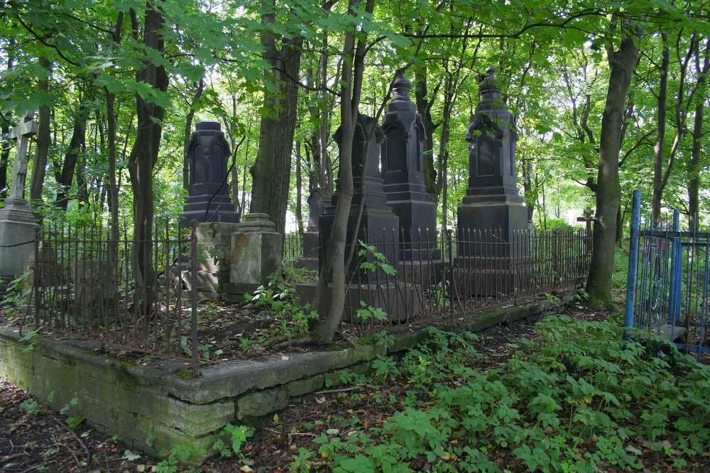 Громовское кладбище