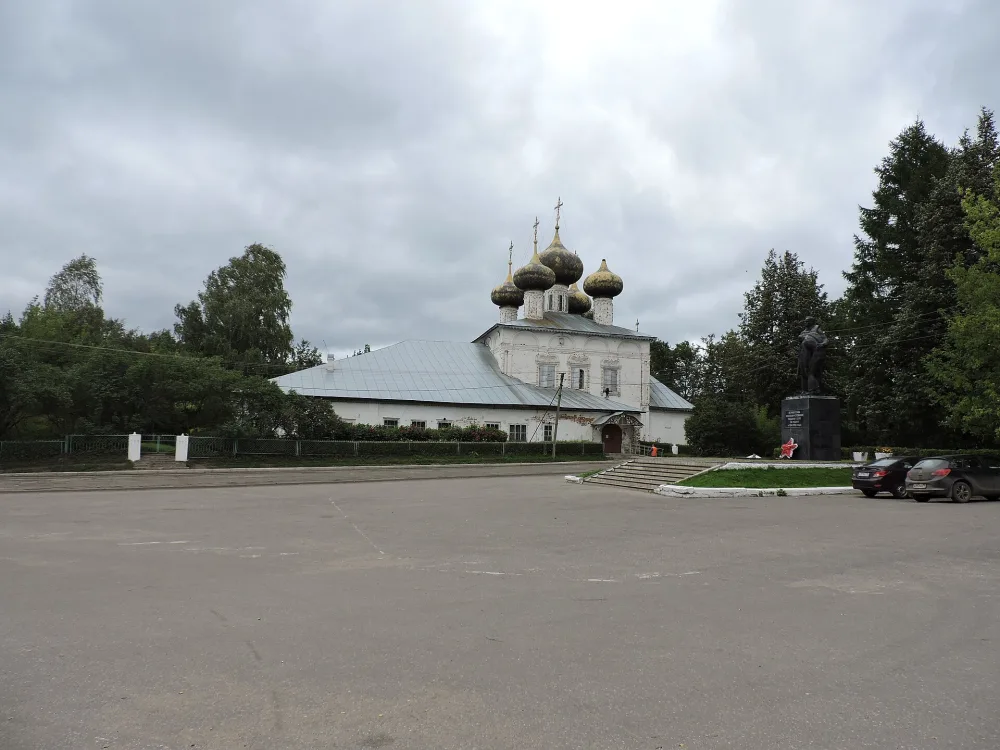 Соборная площадь