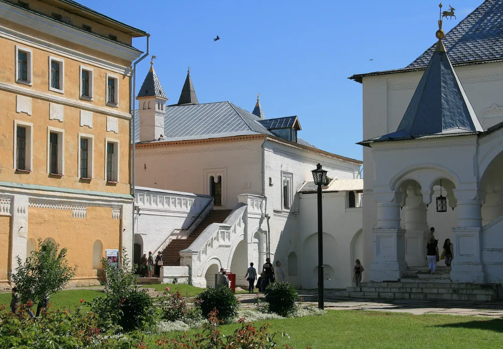 Белая и Отдаточная палаты (сени) (Ростов)