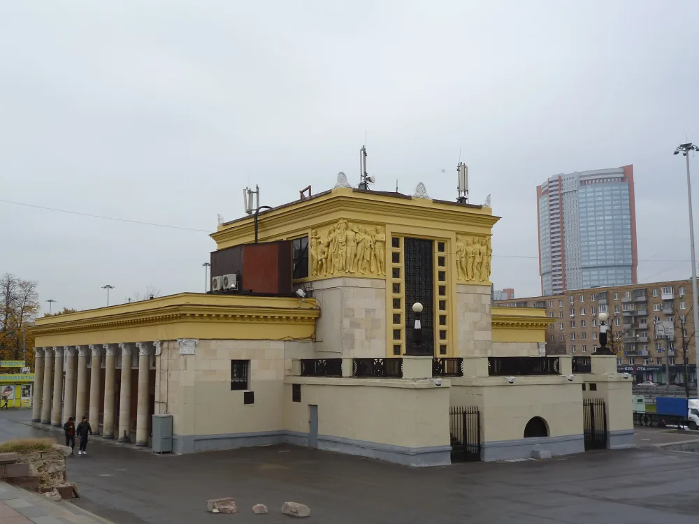 Вестибюли метро Динамо