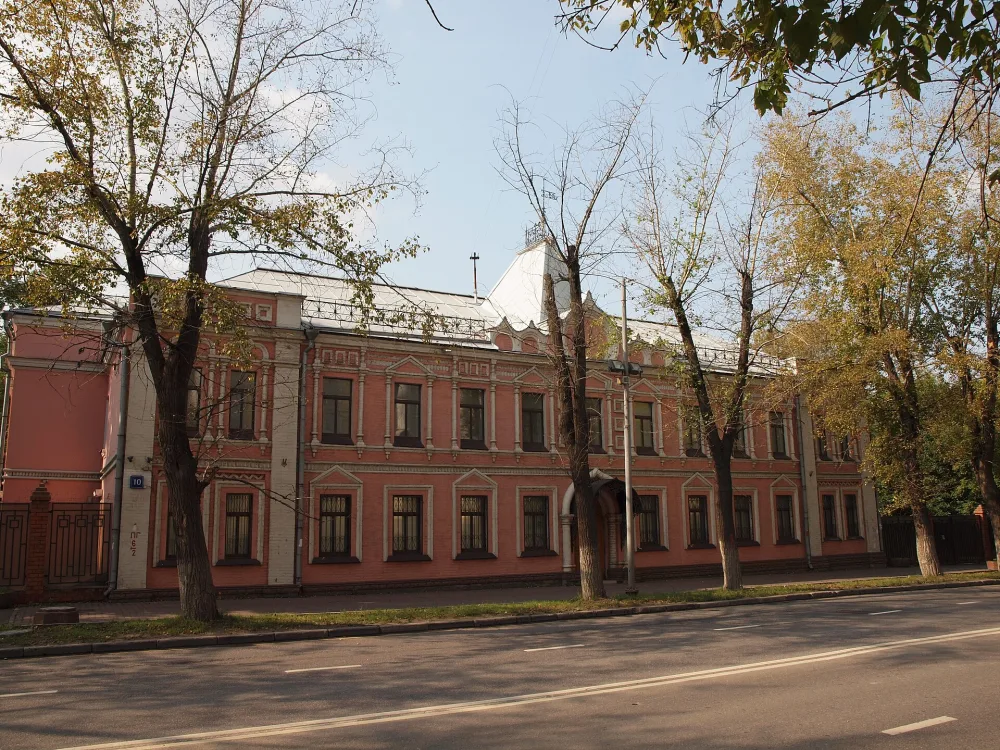 Госпитальная улица 10