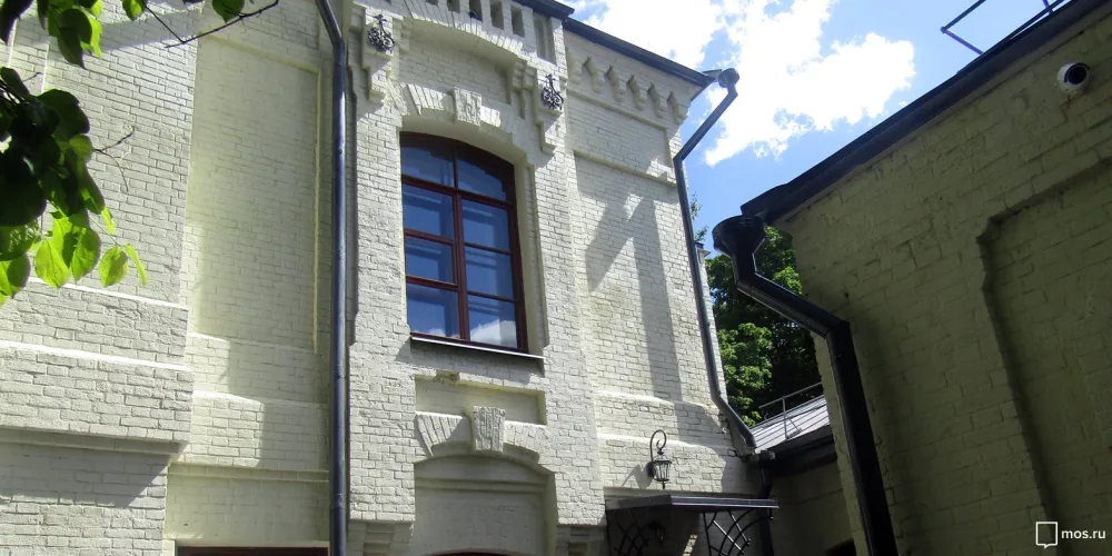 Флигель городской усадьбы С. И. Мамонтова