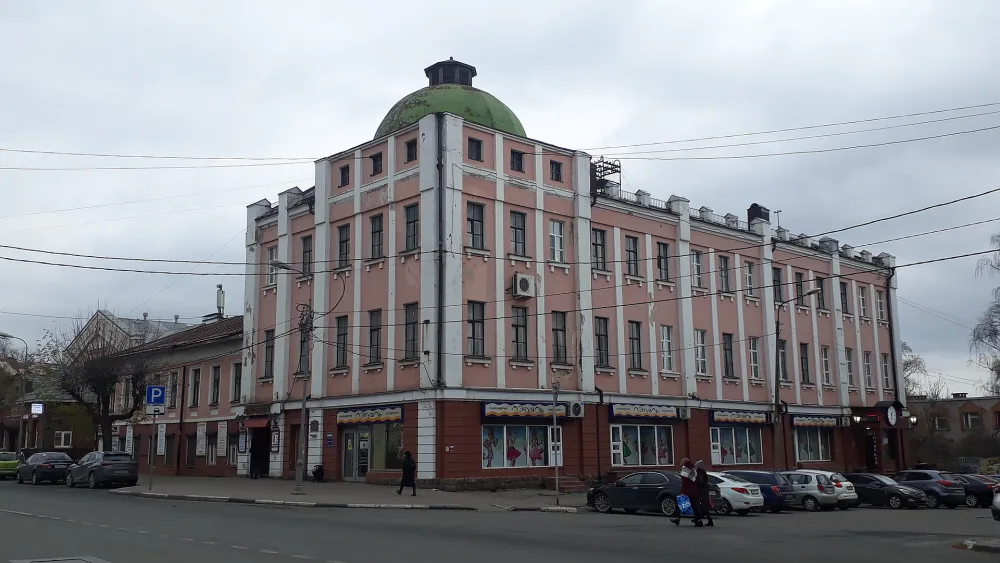 Административное здание с торговыми помещениями (Череповец)