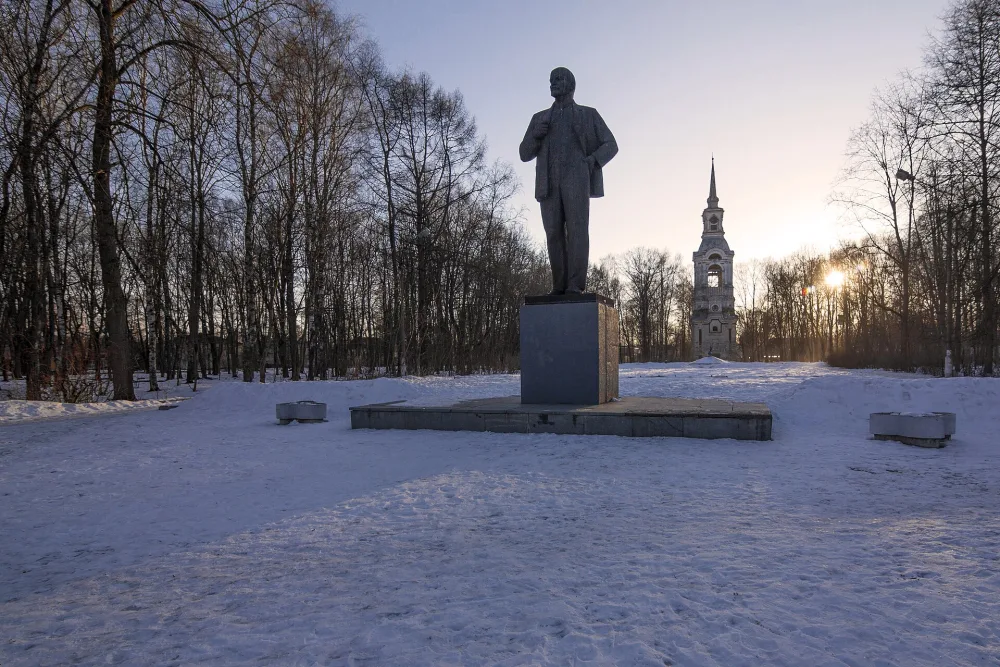 Памятник В.И. Ленину (Осташков)