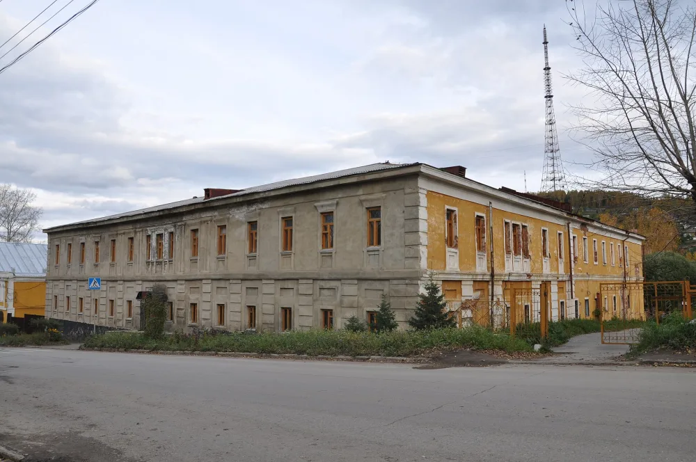 Госпиталь горнозаводский (Златоуст)