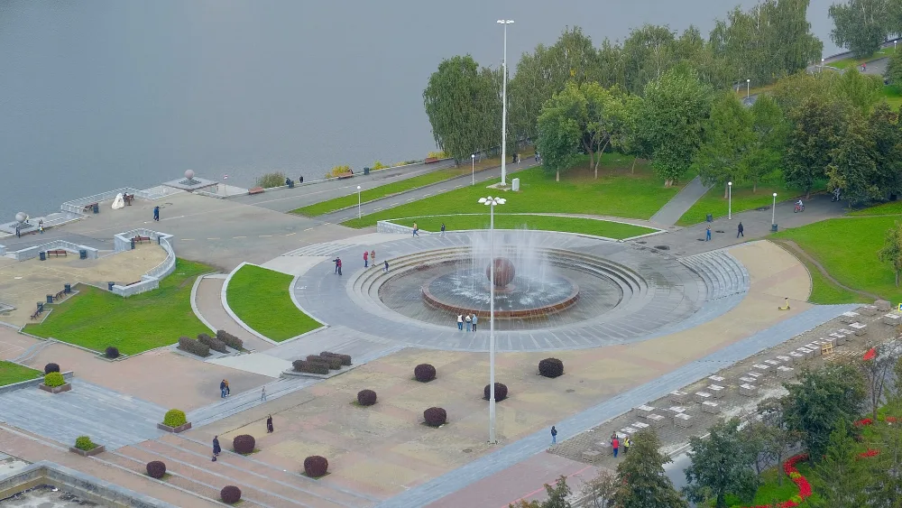 Октябрьская площадь (Екатеринбург)