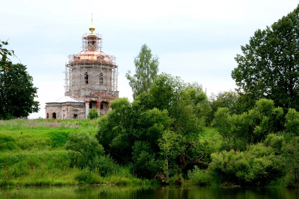 Церковь Петра и Павла (Большепетровское)