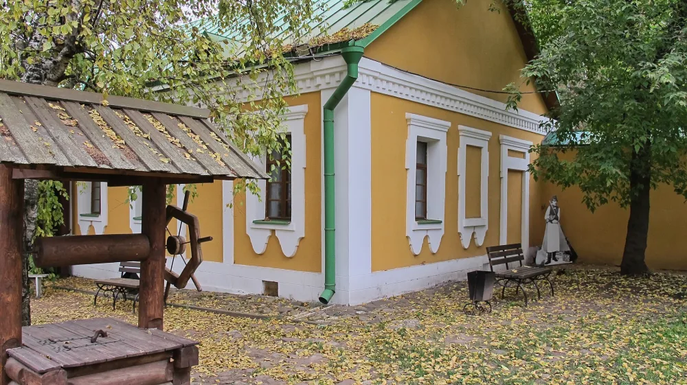 Флигель восточный (Тверь)