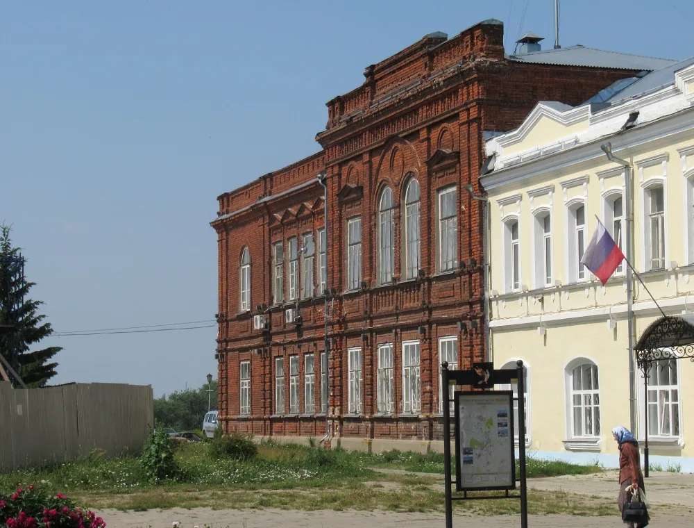 Гимназия женская (Суздаль)