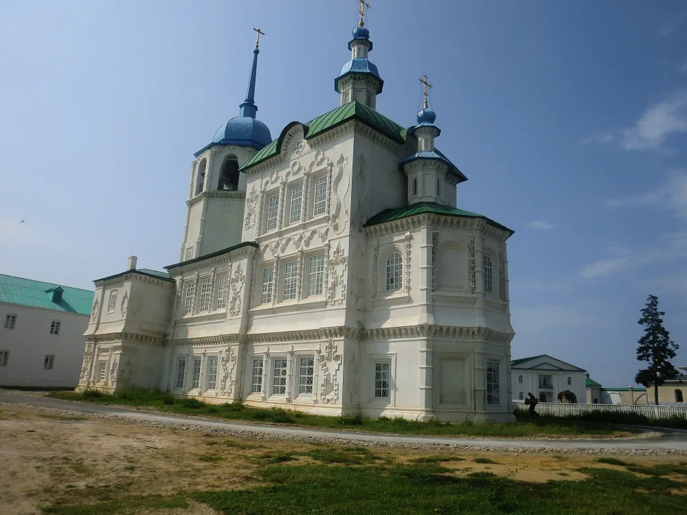 Спасо-Преображенский собор Посольского монастыря на Байкале