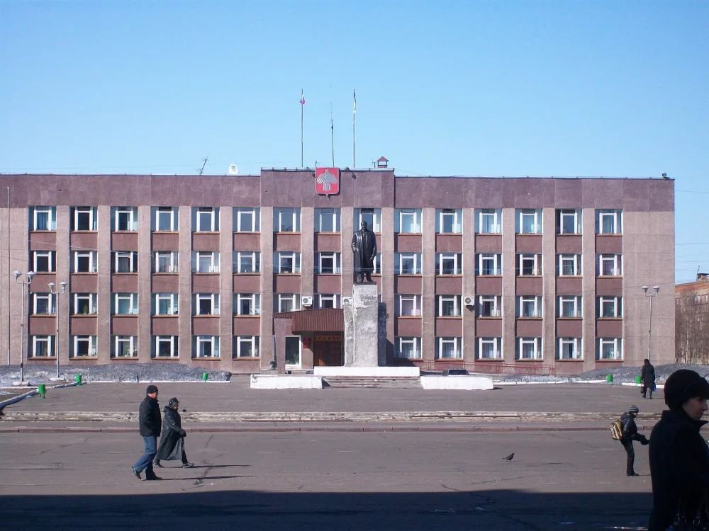 Памятник В.И. Ленину (Инта)