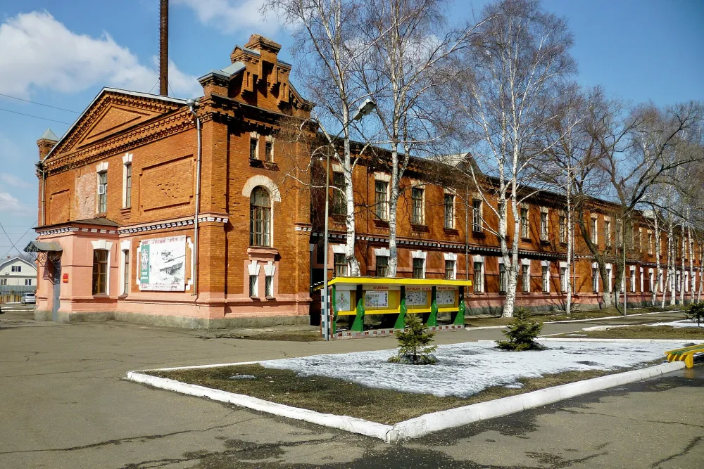 Здание казармы первого батальона Приморской Красной армии