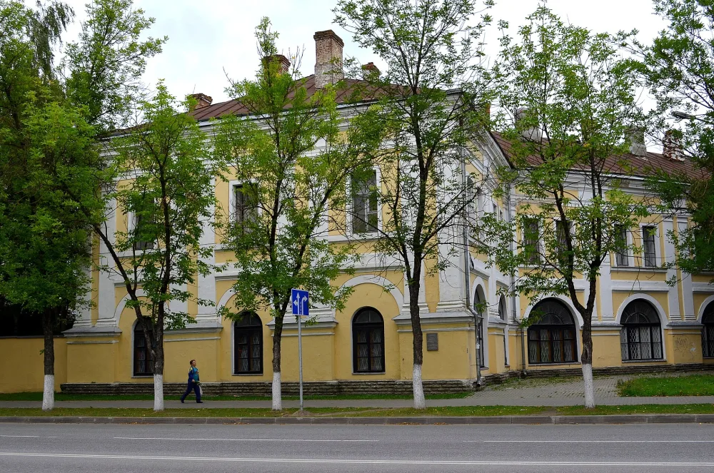 Офицерский корпус (Кингисепп)