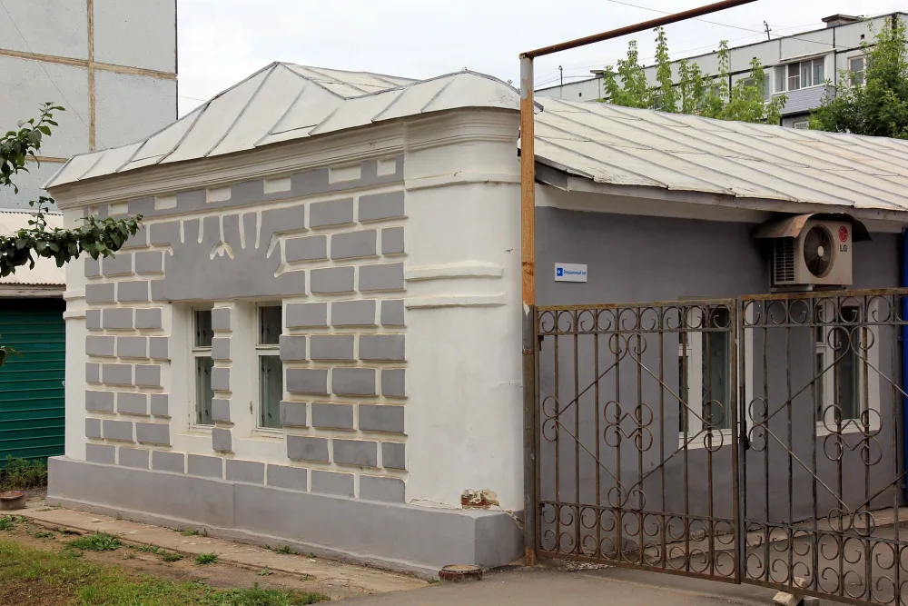 Флигель (Ростов)