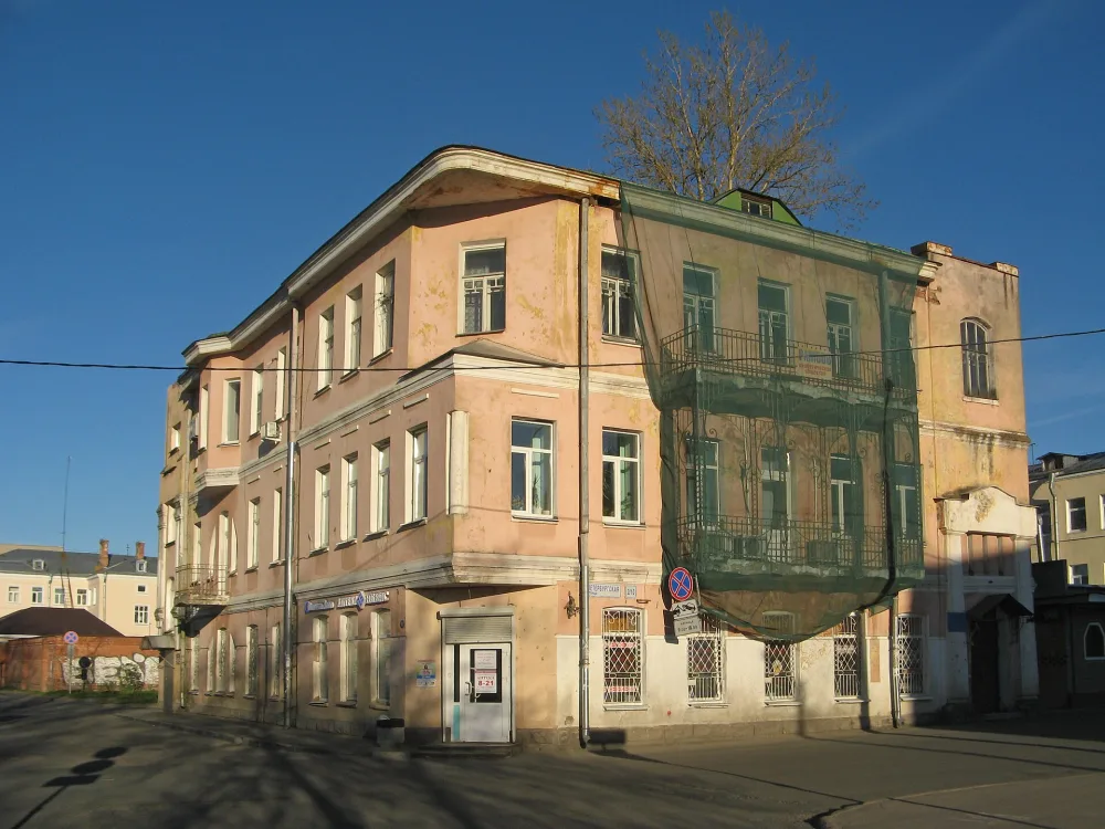 Жилой дом (Ломоносов)