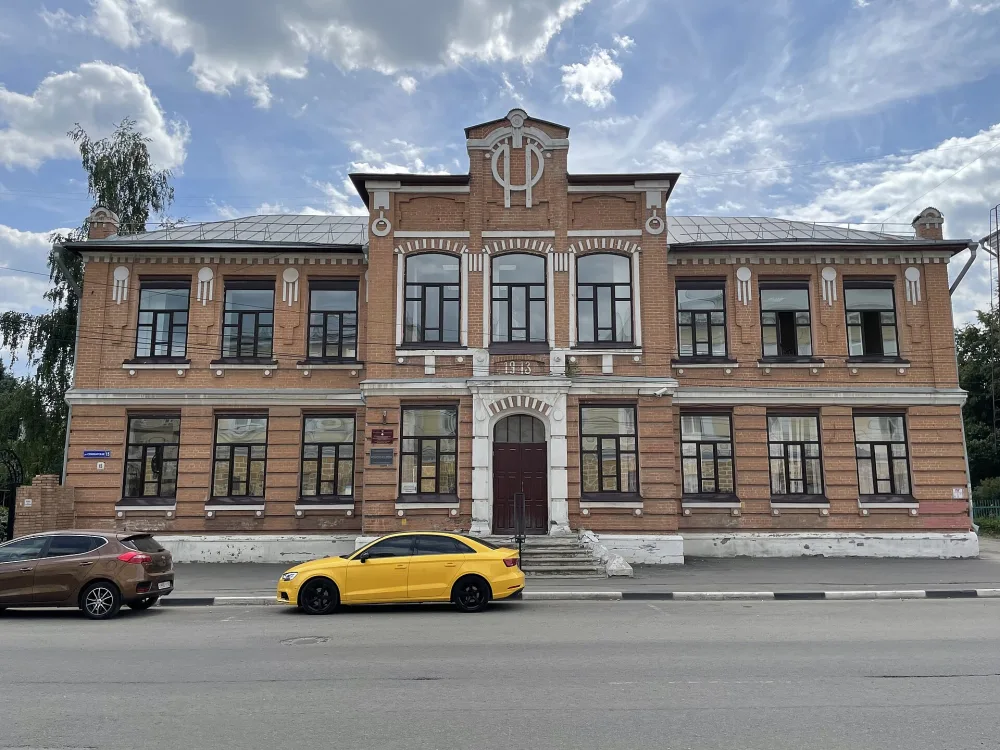 Здание бывшей Романовской школы (Рязань)