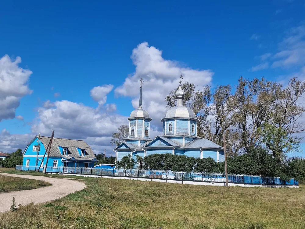 Покровская церковь с интерьером