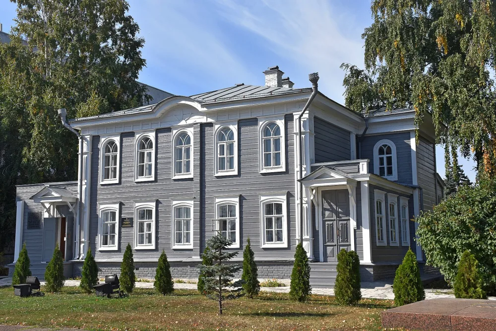 Дом Жарковой