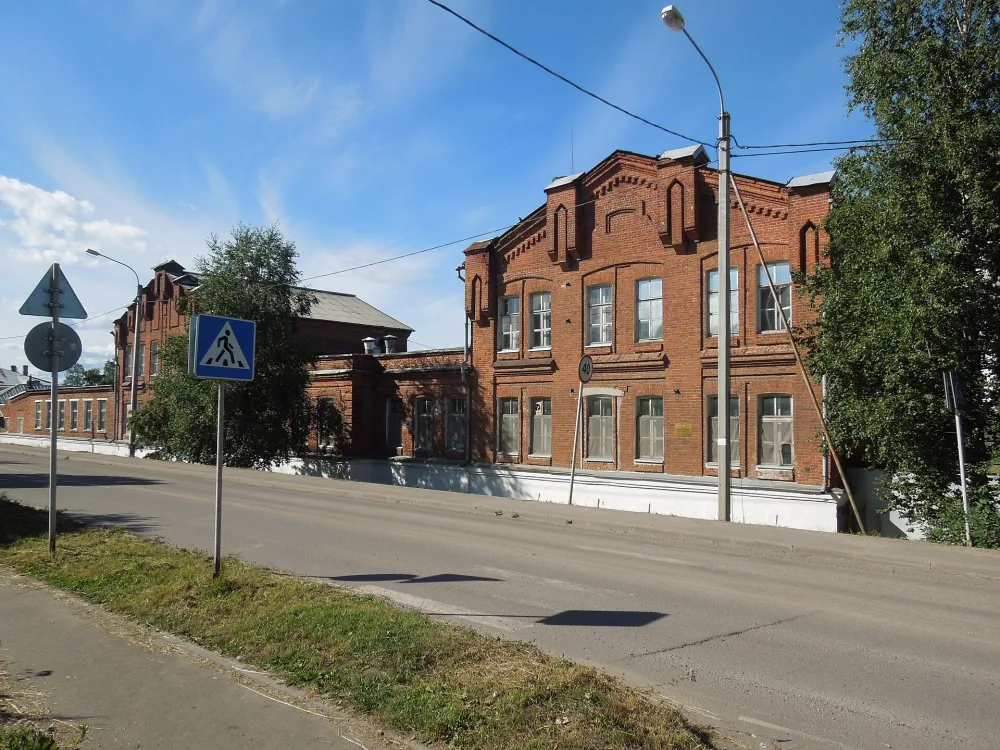 Винный завод (Белозерск)
