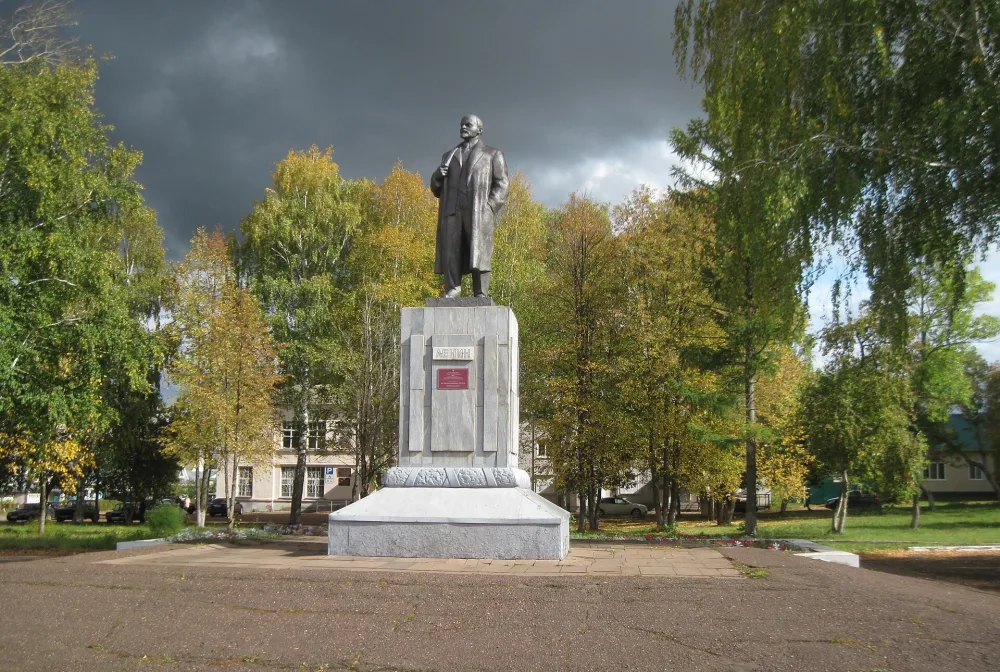 Памятник В. И. Ленину (Можга)