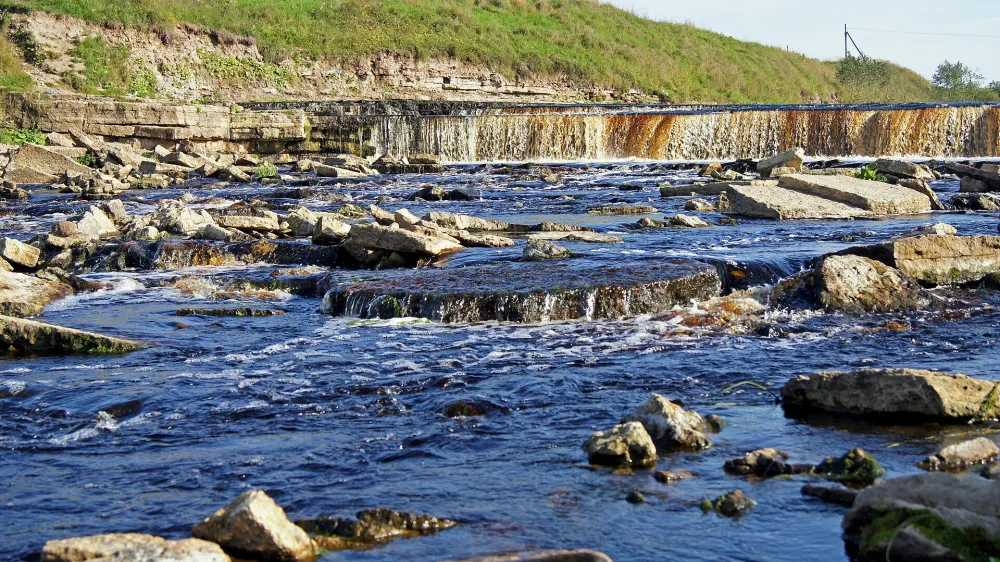 Тосненский водопад