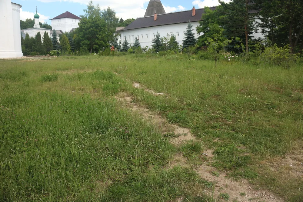 Церковь игумена Пафнутия Боровского, с пристройкой (фундаменты) (Роща (в составе МО ГП Боровск))