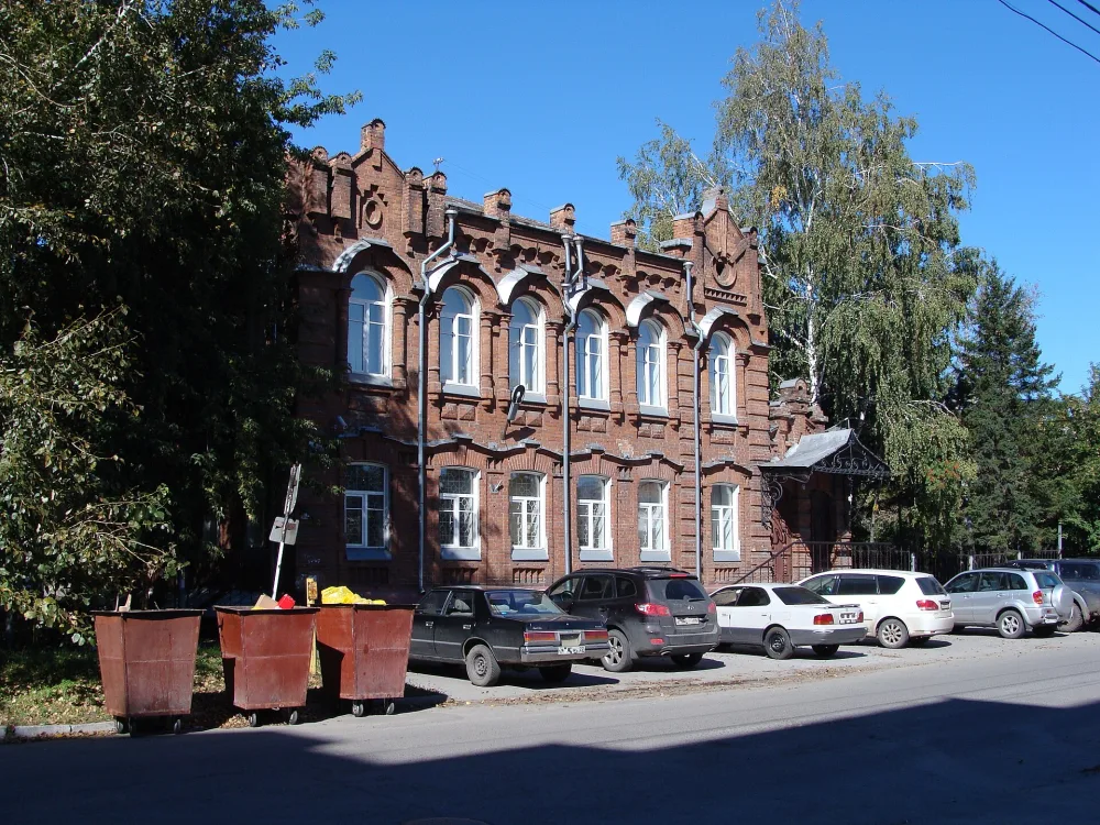 Интернациональная улица 82, Купеческий особняк (Барнаул)