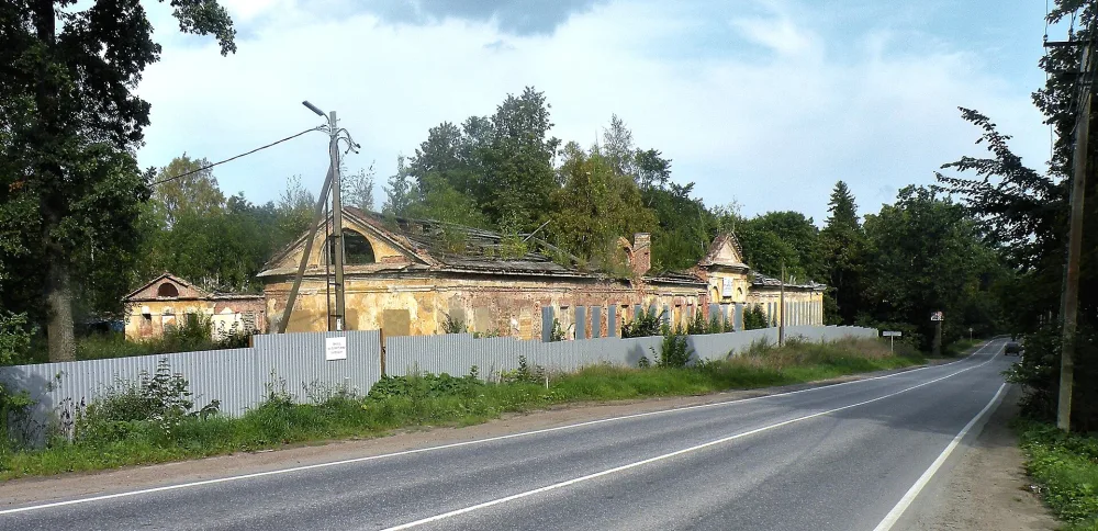 Большой гостиный корпус (Ропша)
