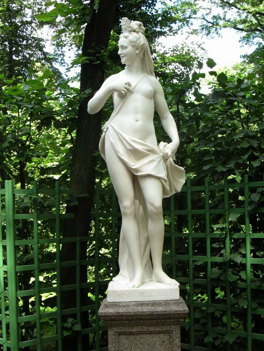Статуя «Нимфа воздуха»