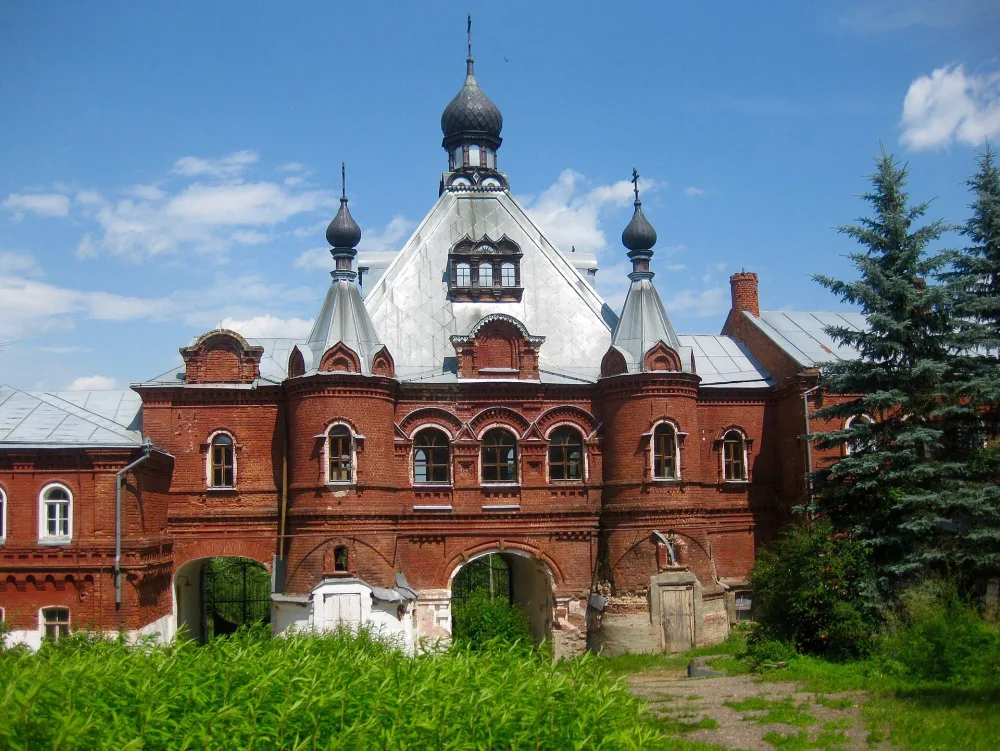 Церковь Всех Святых (надвратная) (посёлок имени Ленина)